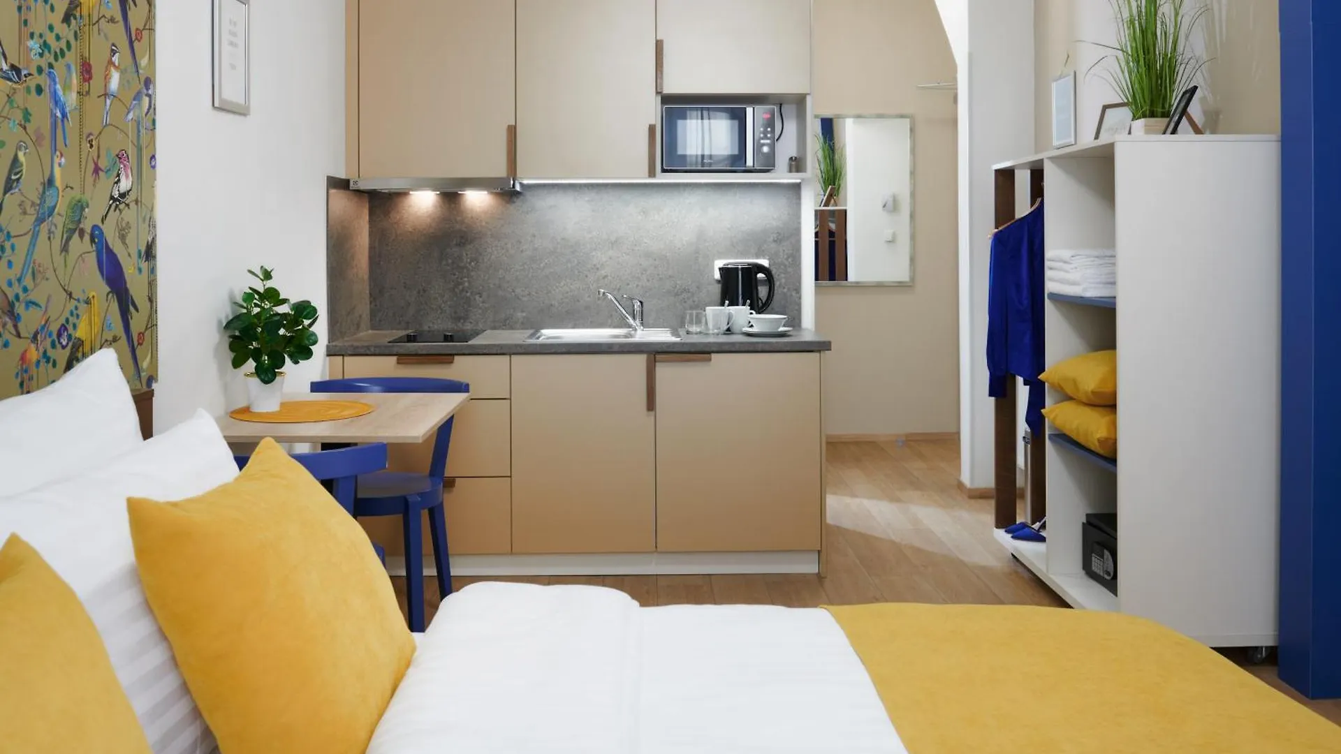 City Nest Apartments By Adrez Praag 0*,  Tsjechië