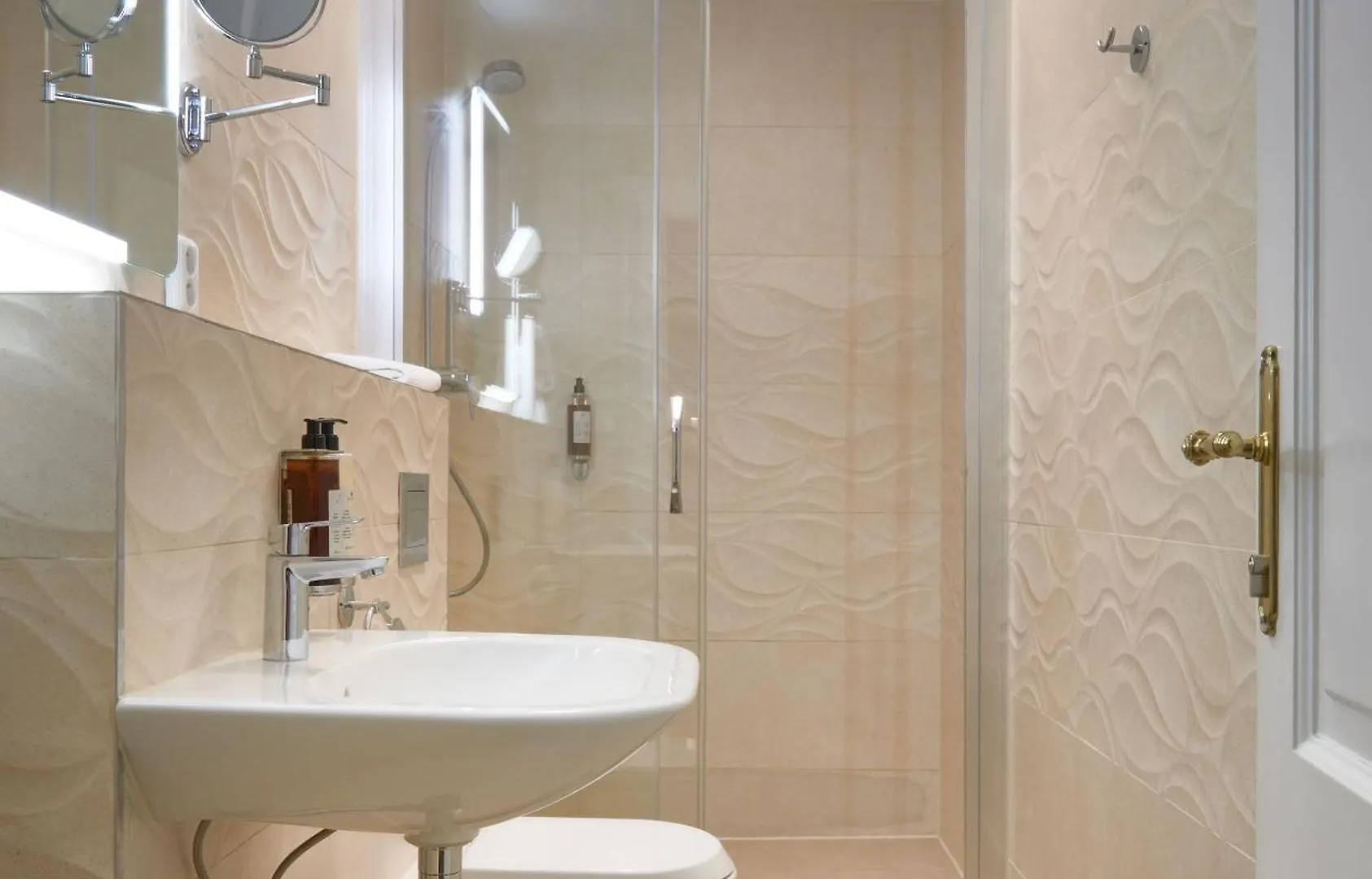 City Nest Apartments By Adrez Praag 0*,  Tsjechië